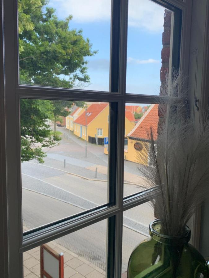 Ferie Lejlighed I Skagen -Huset Med Den Gronne Dor Exterior foto