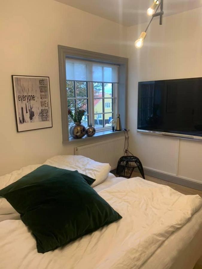Ferie Lejlighed I Skagen -Huset Med Den Gronne Dor Exterior foto